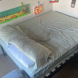 King Size Bed With Frame 