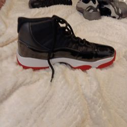 Jordan 11 Retro Playoffs Bred