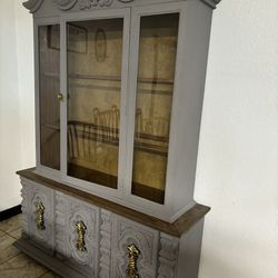 China Cabinet/bar