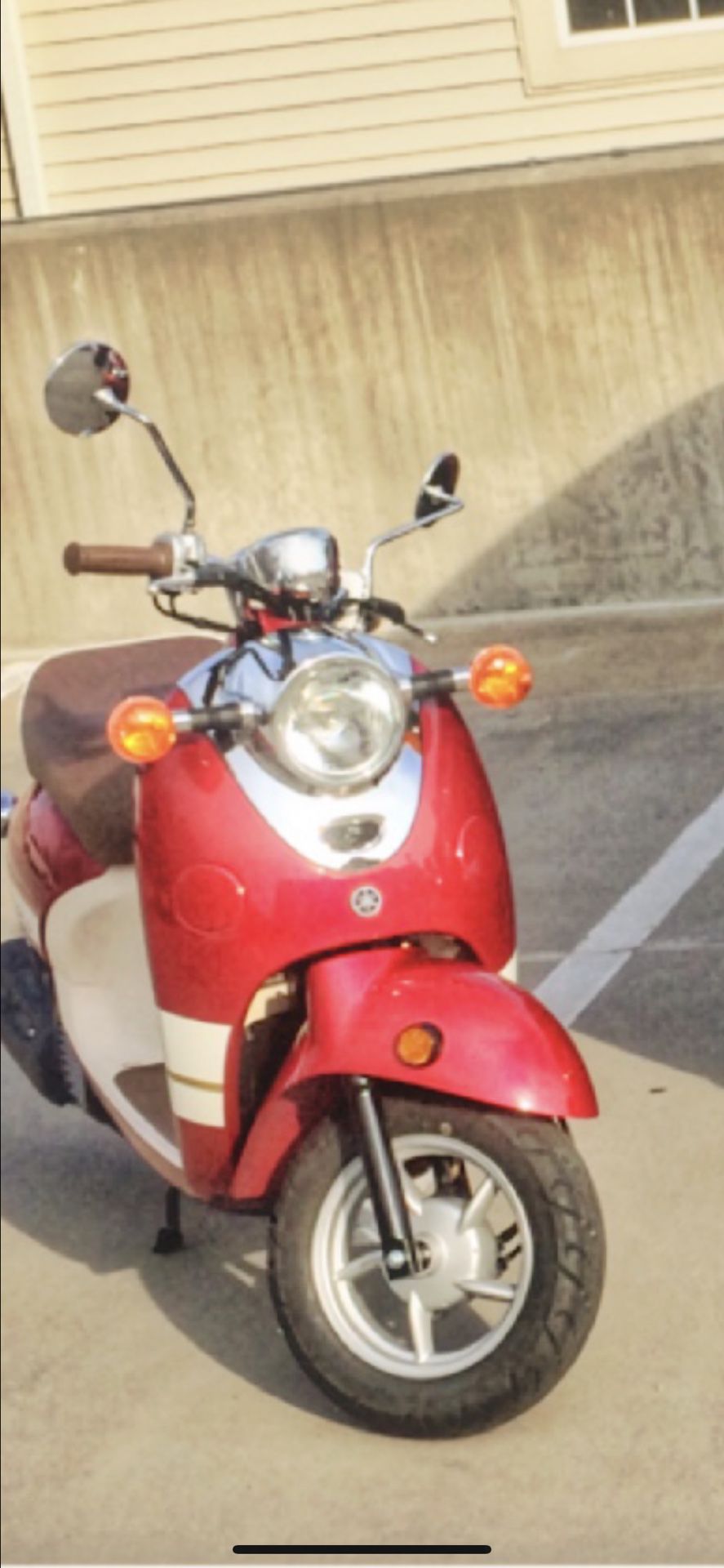Yamaha Vino moped 2015 approximately 110 Mile.