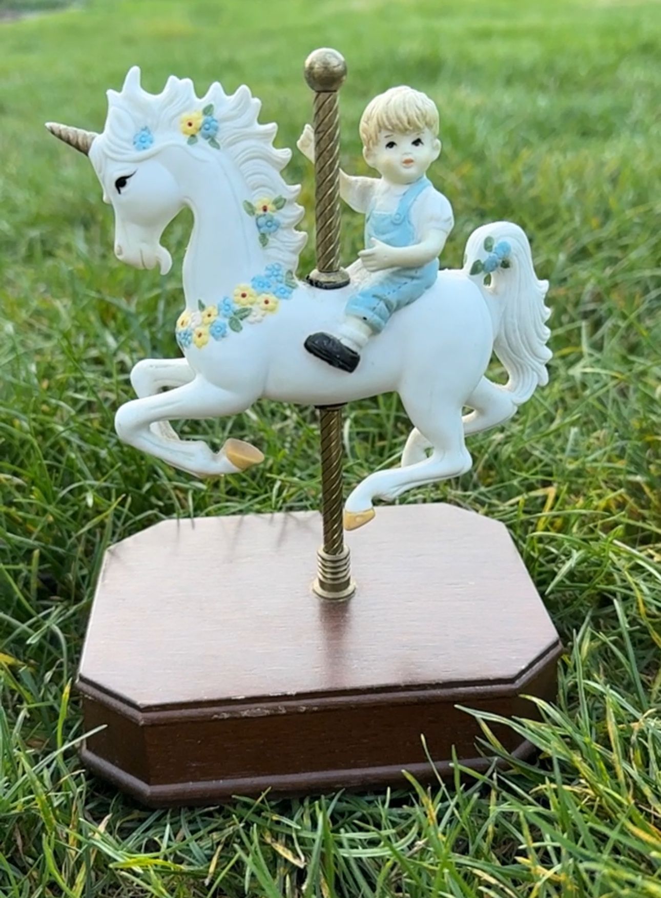 Vintage 1991 Carousel Parade Impulse Giftware Music Box