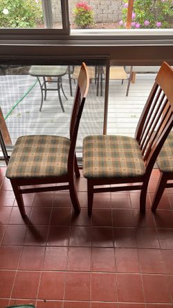 6 Dinning Chairs