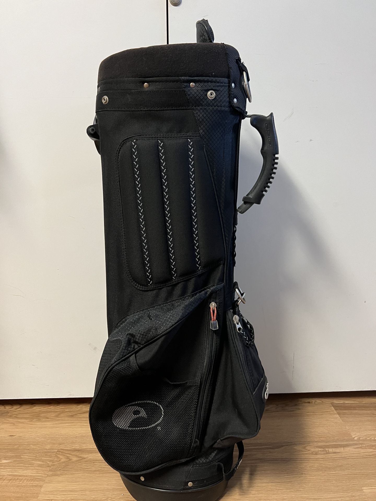 Calloway Daytripper Golf Bag & Izzo Dual Shoulder Strap for Sale in