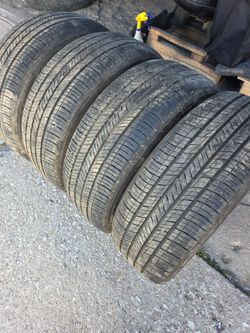 4 tires 245/50/20 Kumho Crugen HP71 all-season