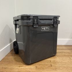  YETI Roadie 48 Wheeled Cooler with Retractable Periscope Handle BRAND NEW