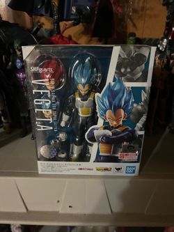Dragon Ball Super: Broly Super Saiyan God Super Saiyan Vegeta S.H. Figuarts Action Figure