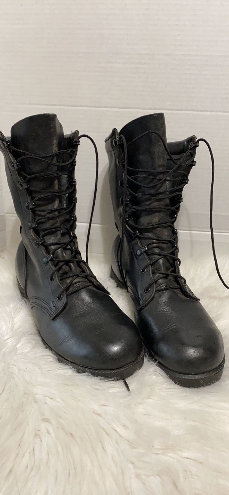 Men work combat boots size 10 wide