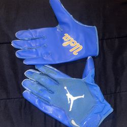 4X ucla gloves 
