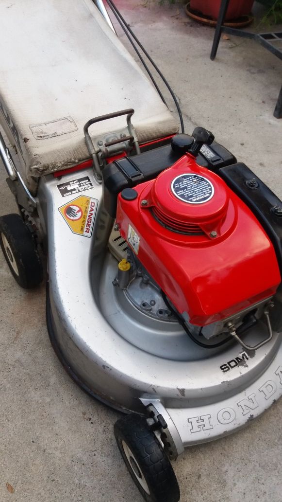 Honda hr21.5 commercial lawn mower