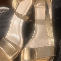 Arya Gold Heels Size 7