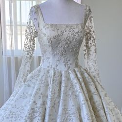 Timeless Ball Gown Wedding Dress - Adjustable Fit, Petticoat & Veil! 