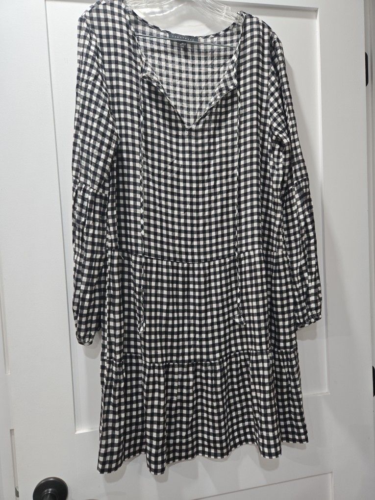 Sanctuary Black and White Drop Waist Dress, L