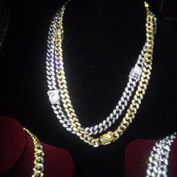 Imported Stones  Lab Diamonds ⚠️Yellow Gold 26" & White Silver 26" cuban link chains 100 each  ... Pick up near the Perimeter Mall Atlanta exit 29 Ash