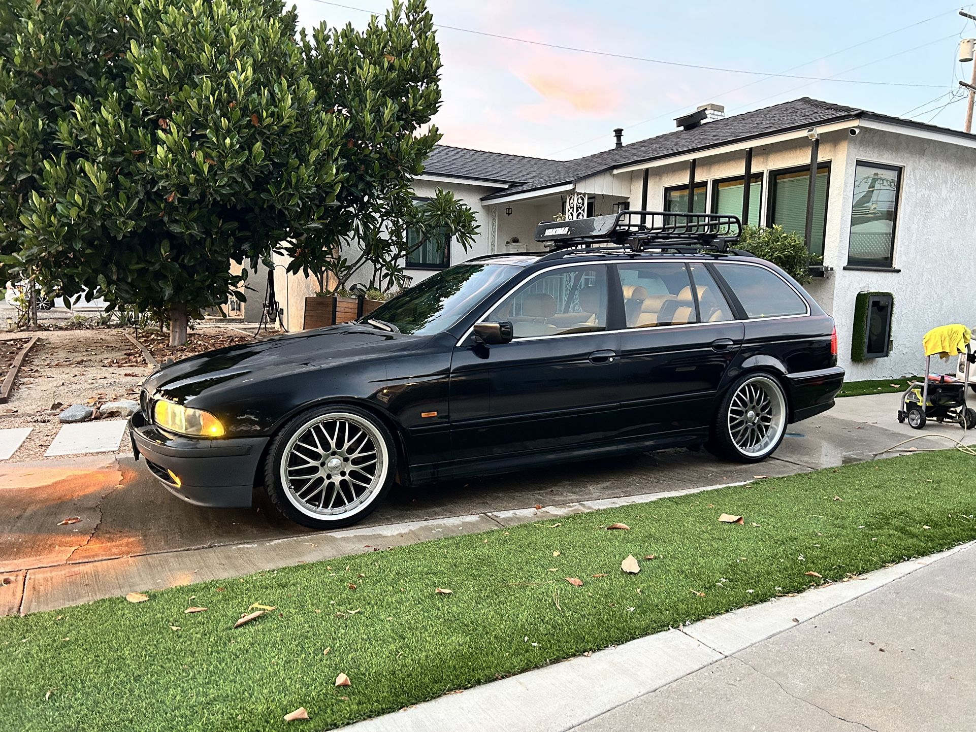 2001 BMW 525it Wagon 
