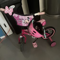 Girls Bicycle With Helmet