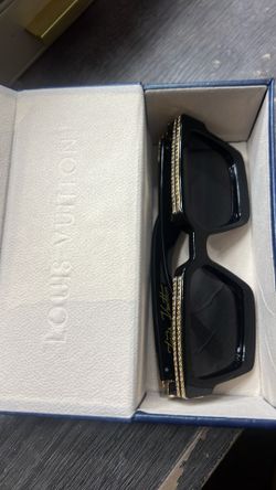 Lv sunglasses With box AND BAG