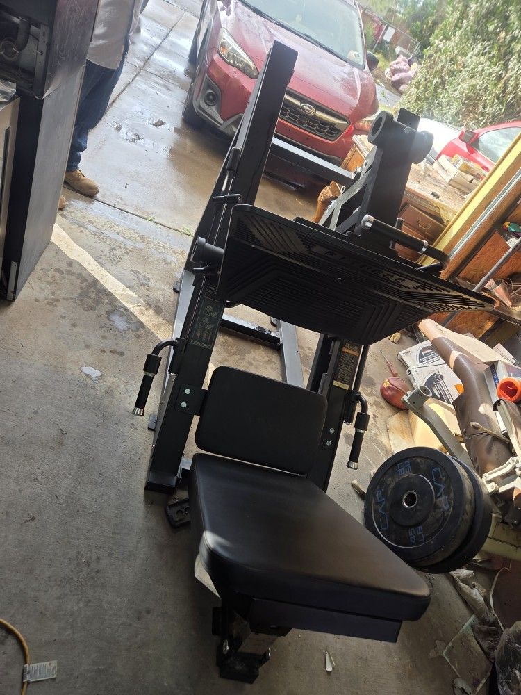 Signature Fitness Commercial Grade Plate Loaded Adjustable Leg Press