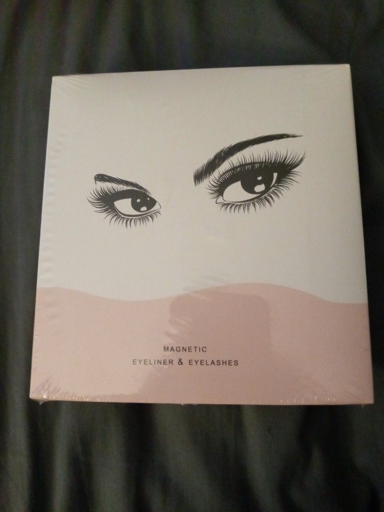 Magnetic Eyeliner & Eyelashes