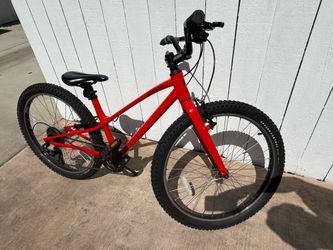 Specialized Jett 24 Kids Bike - 8 Speed - Excellent Condition