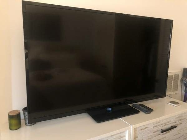 Vizio 60 inch Smart TV with remote control and 4 HDMI ports $250