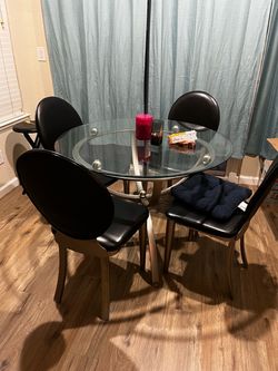 Round table
