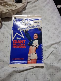 1981 Topps Dallas Cowboys Cheerleaders Giant Photocard Pack