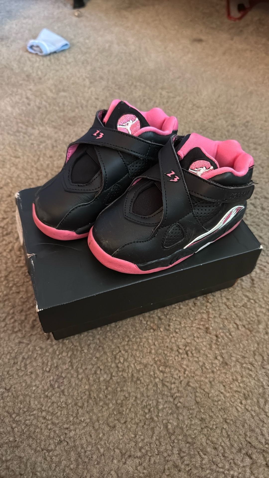 Jordan 8 Retro