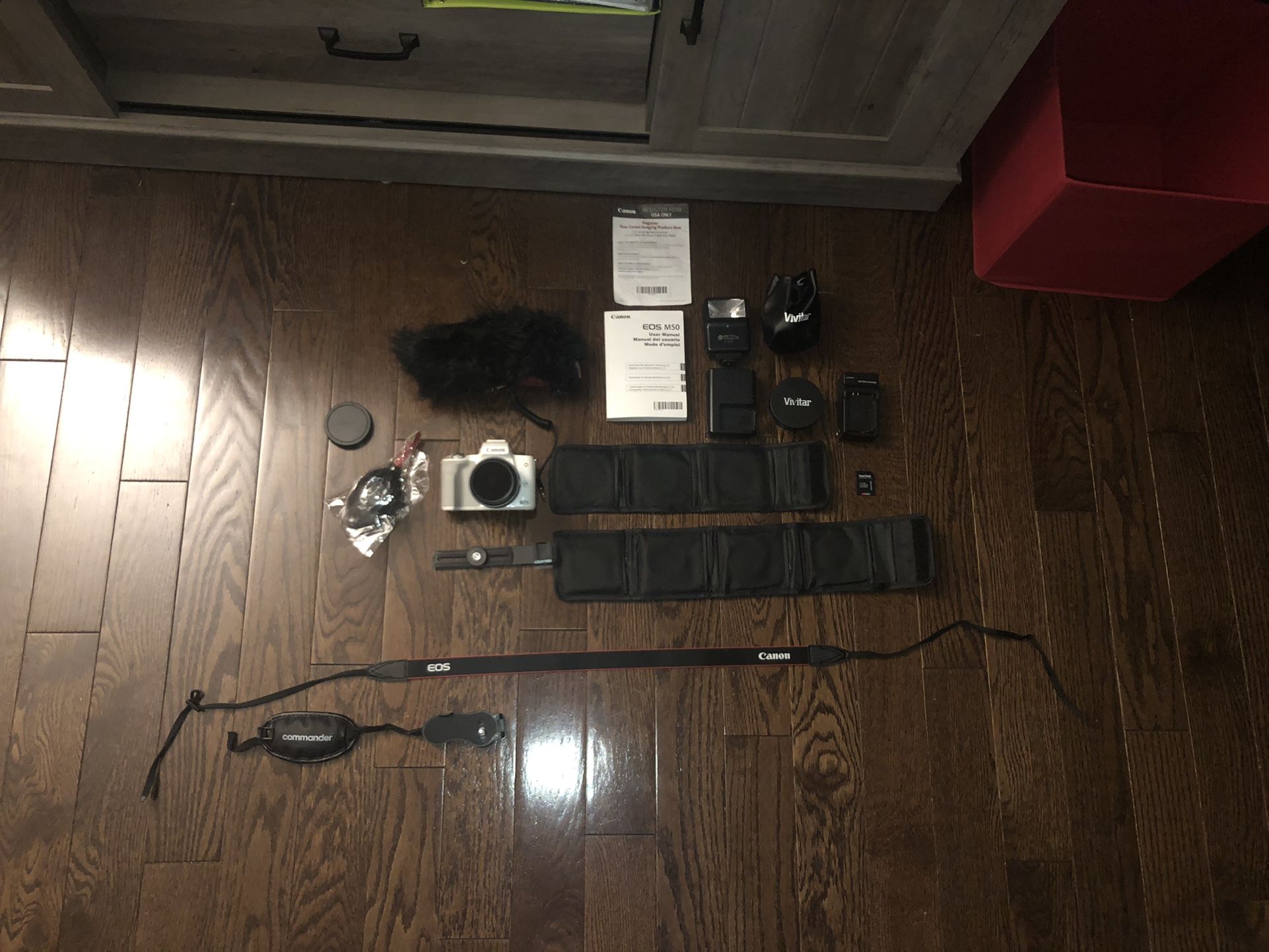 Canon M50 /w Accessories (Like New)