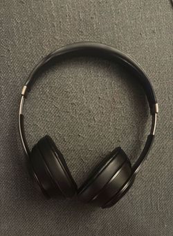 Beats Solo 4