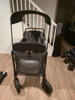 WonderFold
W4  4-Seater Stroller Wagon
