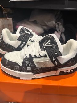 Louis Vuitton Trainer Sneakers White Black Monogram