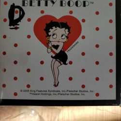 Betty POOP DANCING. CLUB