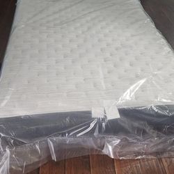 Brand New Extra Firm Queen Mattress Beautyrest
