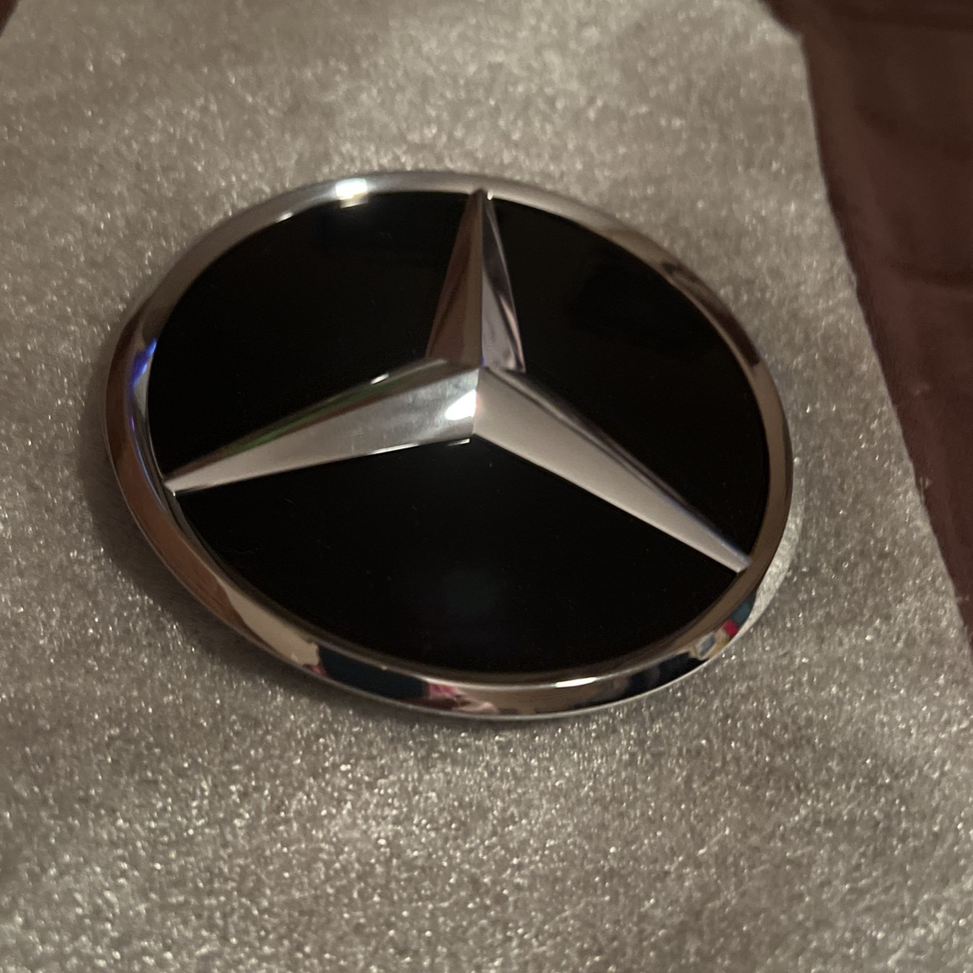 Mercedes Emblem