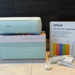 Cricut Explore 3 Machine + Smart Materials Supplies Bundle