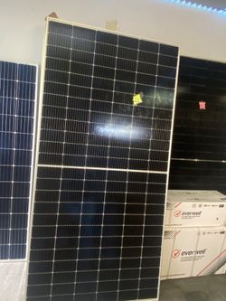 Solar Panels 550 Watts Monocrystaline