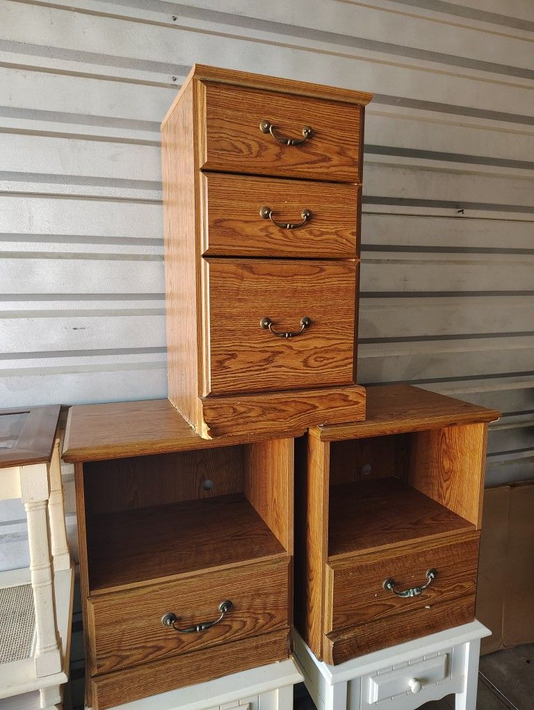 FUNDRAISER - 3-Piece Bedroom Set (2 Nightstands, 1 Chest) - Great for DIY Paint Project!