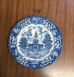 Vintage Avon 1976 Independence Hall Bicentennial Plate