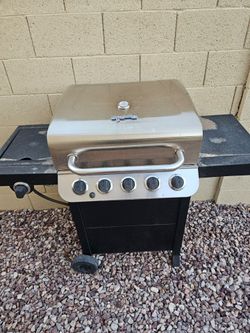 5 burner grill with propane tank