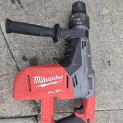 Milwaukee M18 Fuel Chipping Hammer 