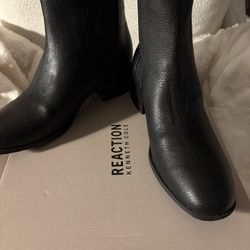Kenneth Cole Ankle Boot (Women’s Size 11)
