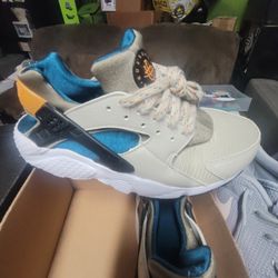Huarache Size 7 Youth