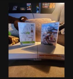 Wii Balance Board With We Skii and Wii fit