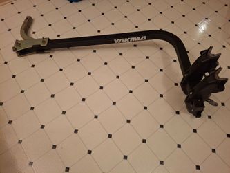 Yakima hitch mount tilting bike rack