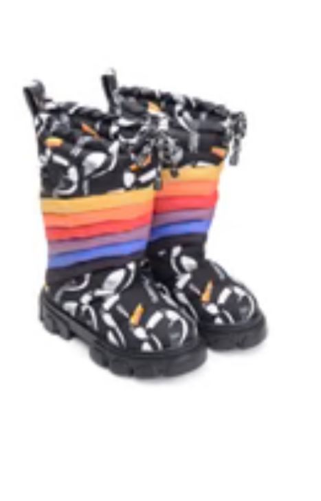 snow boots designer size 7 used once new