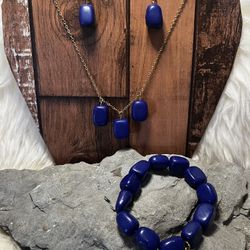 Necklace bracelet, and earrings set