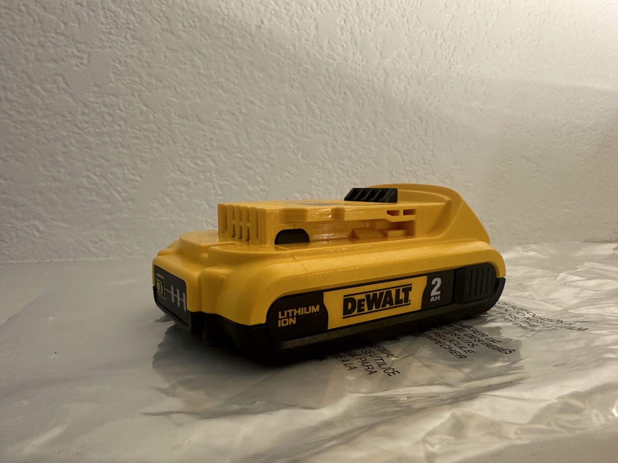 (New) Dewalt 20v 2.0ah Battery 