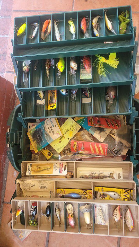 Fishing Box With Lures 