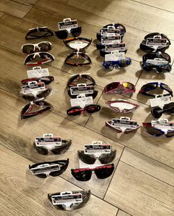 32 Pairs Of Kids Transformers Sunglasses - Hasbro Brand New