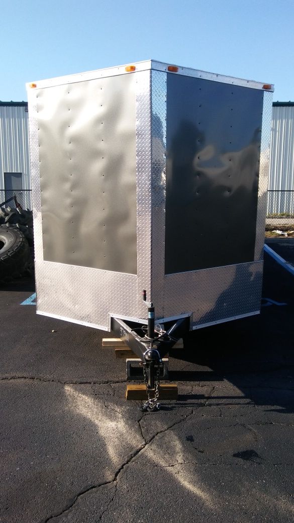 ENCLOSED VNOSE ALUMINUM TRAILERS 20' 24' 28'